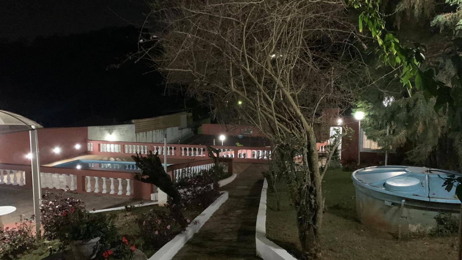 Linda Chacara Com Piscina Churrasqueira E Wi-Fi Mairinque Εξωτερικό φωτογραφία